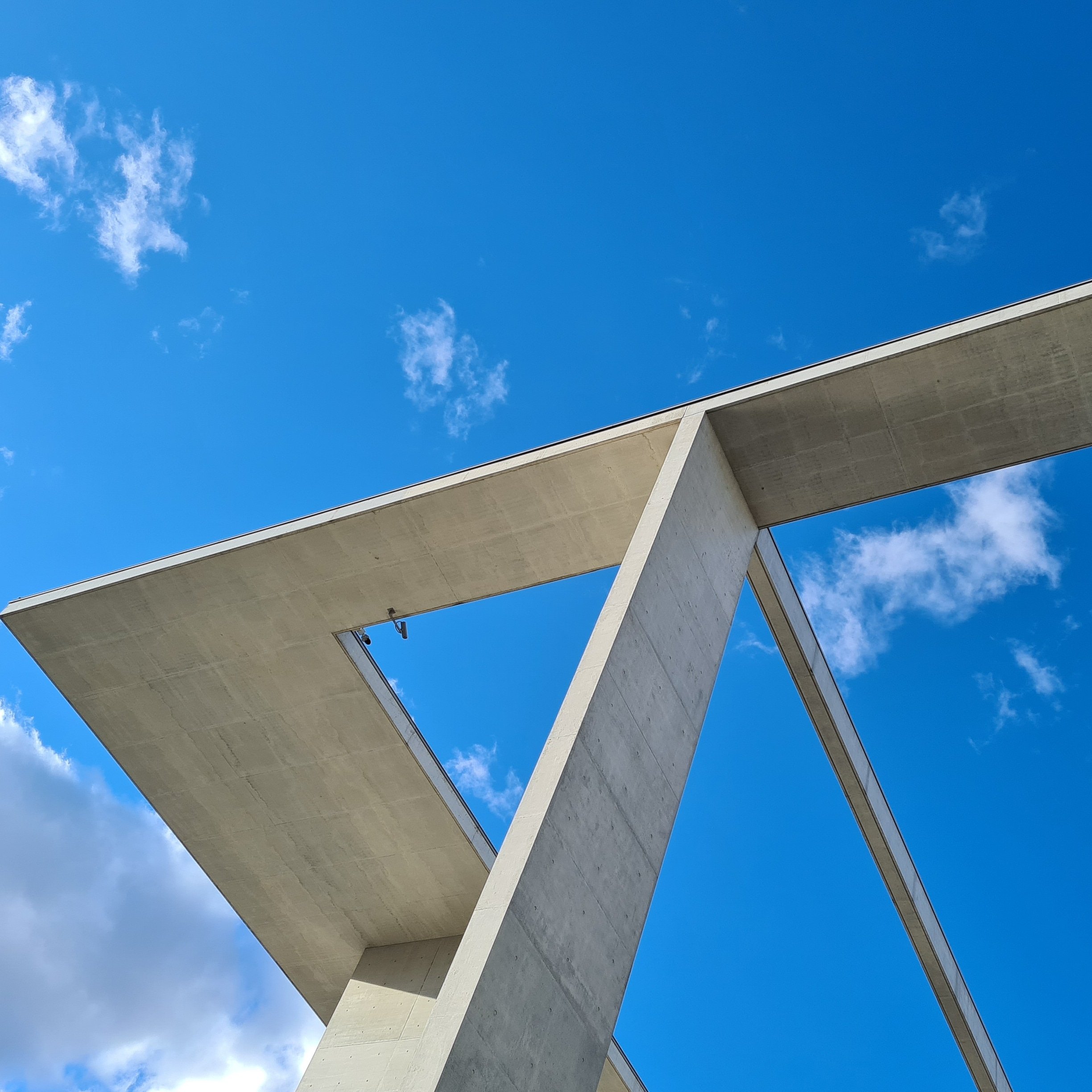 “Der verlorene Himmel über Berlin?” (online)